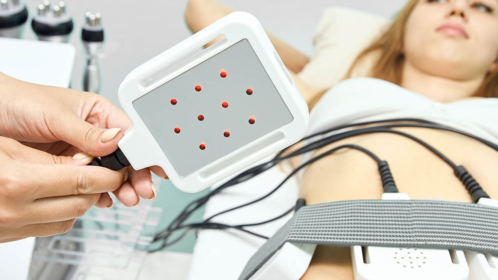 Lipo Laser Hautstraffung Lipo Laser nutzt sichtbares rotes Laserlicht, um eine sichere und schmerzfreie Bio-Stimulationswirkung im gewünschten Fettgewebe zu erzielen.